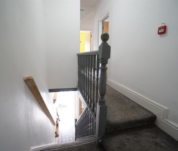 96 Caernarfon Road - Photo 6