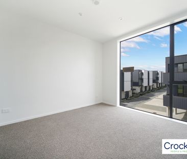 Brand New Apartment at the heart of Te Atatu South - Photo 3