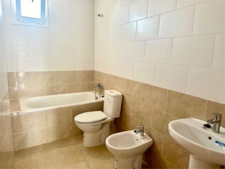 Piso de alquiler en Avenida de Lairón, 39, Ciutat del Transport - La Salera - Photo 4