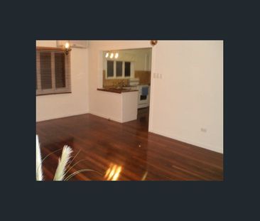 Well-Maintained Three-Bedroom Home in Convenient Carina Location - Photo 1