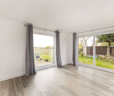 A superb detached four bedroom home with stunning views over the su... - Photo 2