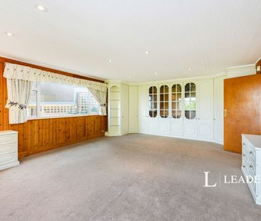 4 bedroom house to rent Park Road, Kenley, CR8 - Photo 3