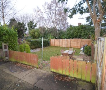 3 bedroom terraced house to rent - Photo 5