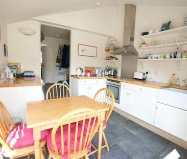 2 bedroom cottage to rent South Street, Emsworth, PO10 - Photo 5