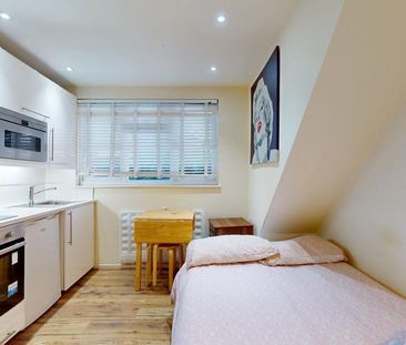 Studio to rent - Photo 2