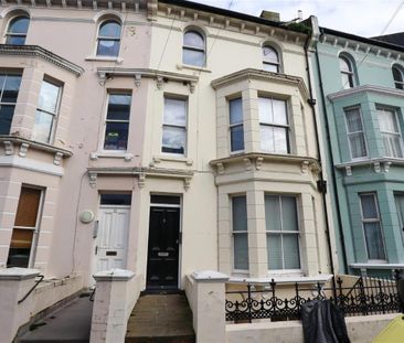 Cambridge Gardens Hastings, East Sussex TN34 1EH - Photo 2