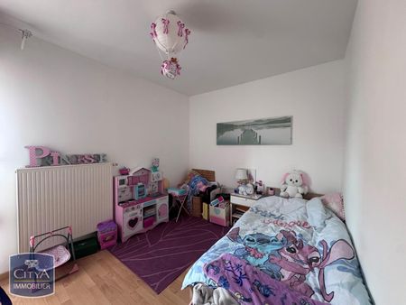Location Appartement 4 pièces 86m² VILLETTE D ANTHON 38280 - Photo 2