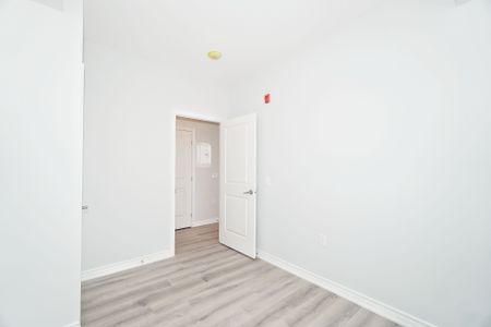 For Lease - 1350 HEMLOCK Road Unit# 511, Manor Park - Cardinal Glen and Area, Ontario - Photo 3