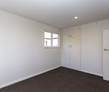 Private and spacious home in Fendalton. - Photo 5