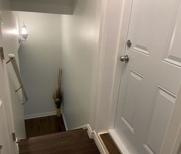 For Lease - 2447 PINE GLEN Road Unit# Lower Level, Oakville, Ontario - Photo 3