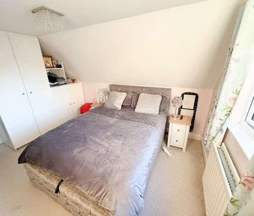 London Road, Benfleet, SS7 - Photo 4