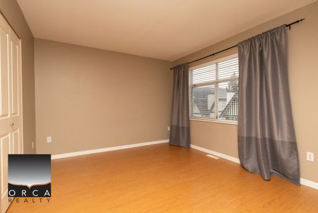 22-18883 65 Avenue, Surrey - Photo 3