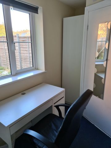 Room in a Shared House, Dolphin Court, CV4 - Photo 2