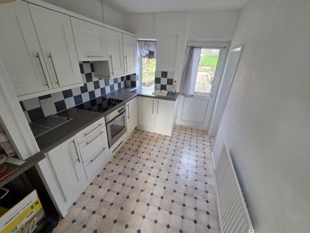 Heol Spurrell, Carmarthen, SA31 - Photo 2