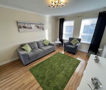 Flat D, 1 Shore Road, Kircubbin, BT22 2RP - Photo 1