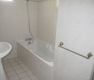 Location Appartement 3 pièces 74m² LA FERTE GAUCHER 77320 - Photo 6