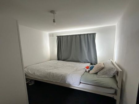 4beds Terraced House - Photo 3