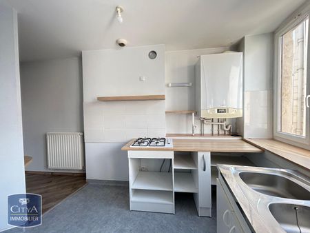 Location Appartement 3 pièces 69m² ST ETIENNE 42000 - Photo 2