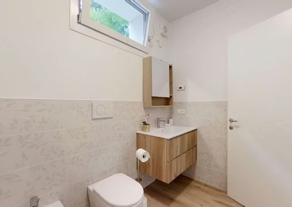 Via Armistizio, Padova, Veneto 35142