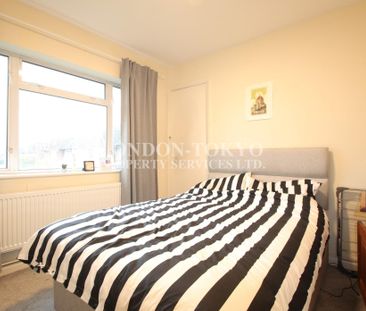 Cromwell Close, N2, London - Photo 2