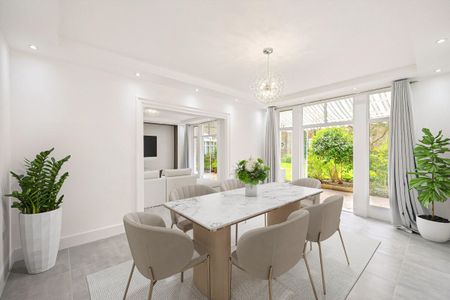 A spacious 4 bedroom flat to rent in Marylebone W2. - Photo 3