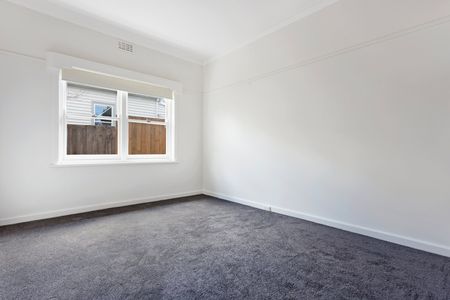 319 Chisholm Street, Black Hill - Photo 2