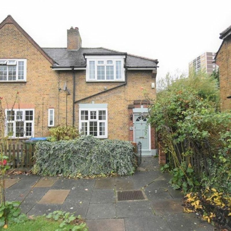 Roan Street, SE10, London - Photo 1