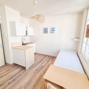 Location / Studio meublé - Photo 2