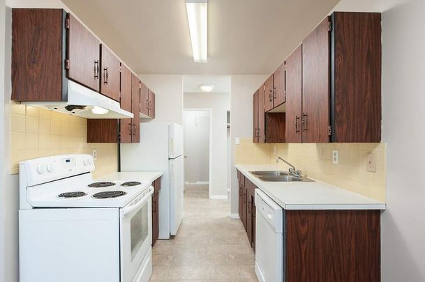 Gemini Apartments - Photo 1