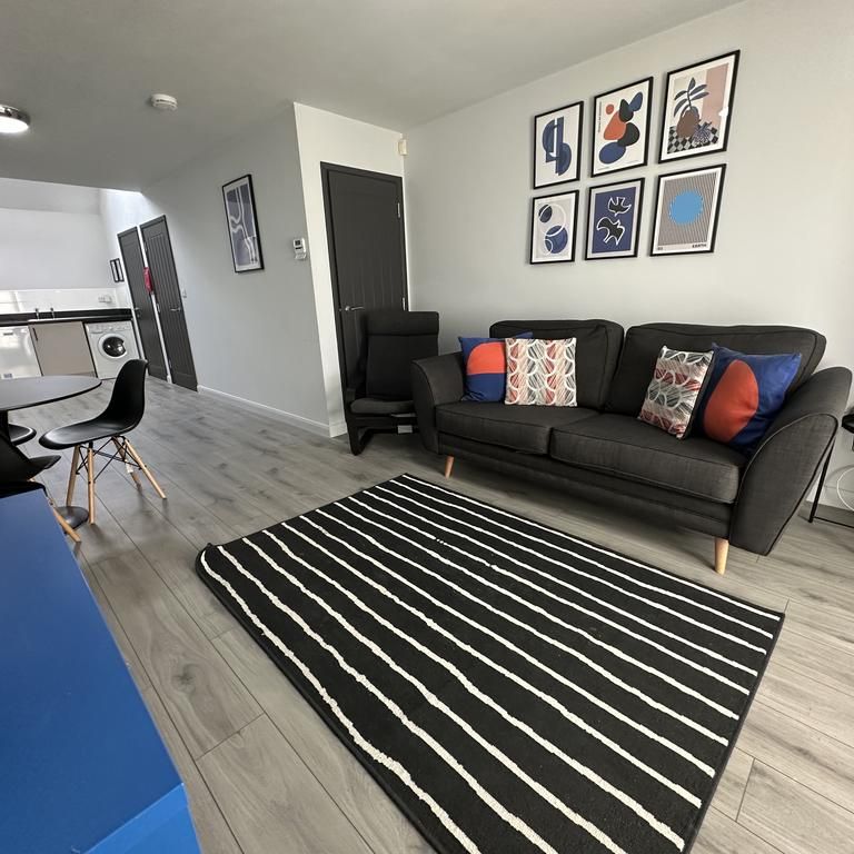 2 bedroom flat to rent - Photo 1