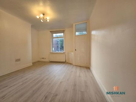 2 bedroom terraced house to rent - Photo 5