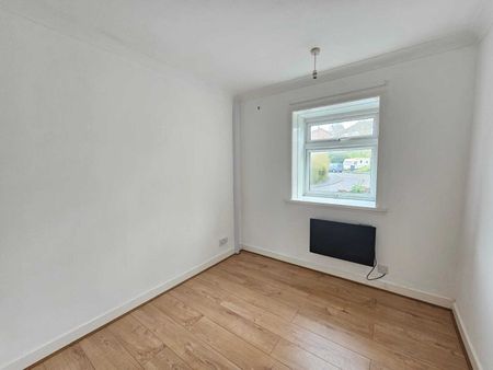 Allan Grove, Romsey - Photo 4