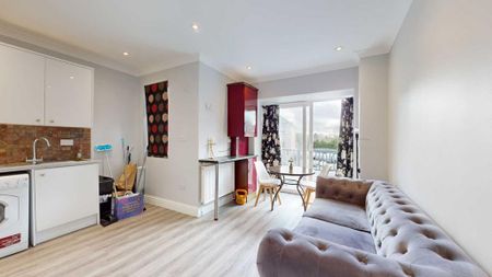 1 bedroom flat to rent - Photo 2