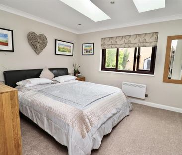 2 bedroom detached bungalow to rent - Photo 5