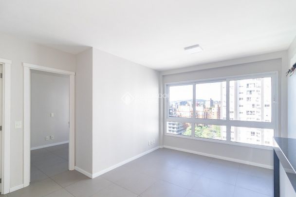 Apartamento com 1 quarto e 44m² para alugar em Boa Vista, Porto Alegre. - Photo 1