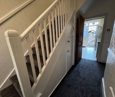 3 Bed Semi-Detached House, Cavendish Gardens, IG11 - Photo 6