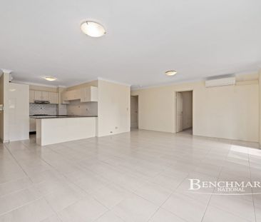 Ground Floor 3 Bedroom - Photo 2