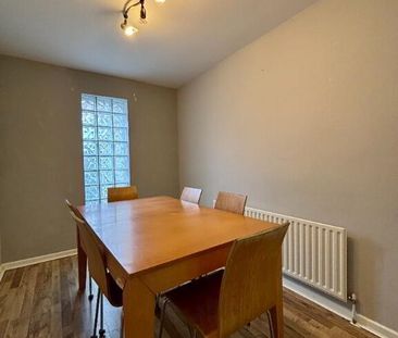 3 Lisburn Avenue, Belfast, BT9 7FX - Photo 4
