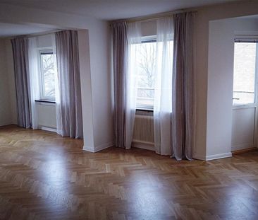 Lindängsvägen 23 - Photo 1