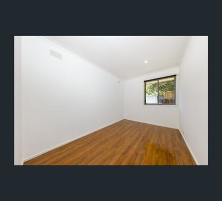 8 Yarrabee Drive, Hoppers Crossing, Vic 3029 - Photo 1