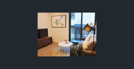 Fully-Furnished One-Bedroom Apt in the Centre of Box Hill - Photo 2