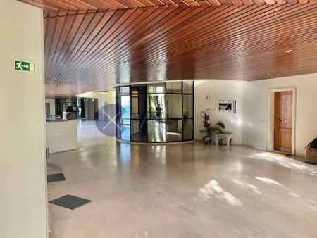 2 room luxury Apartment for rent in Estoril, Cascais, Lisbon - Photo 3