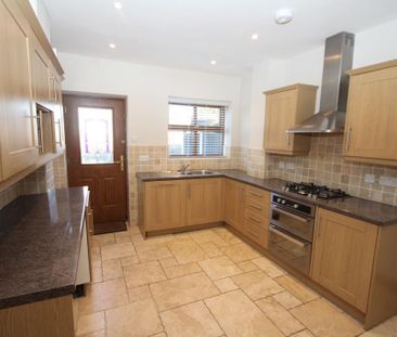 2 bedroom terraced house to rent - Photo 6