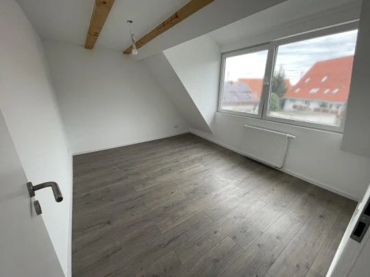 Moderne 3,5-Zimmer Wohnung in ruhiger Lage von Tuningen - Photo 1