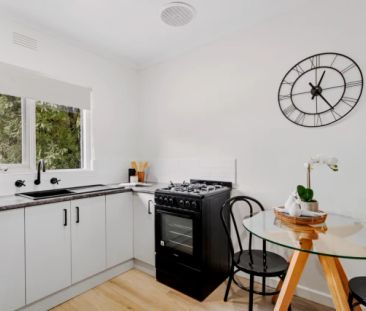 2 Bed, 1 Bath - Photo 6