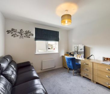 4 bedroom detached house to rent - Photo 5