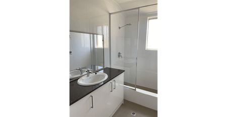 Your Wannanup Escape – Walk to the Water from This 3x1 Beauty - Photo 4