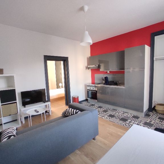 T2 MEUBLE AVEC TERRASSE - Photo 1