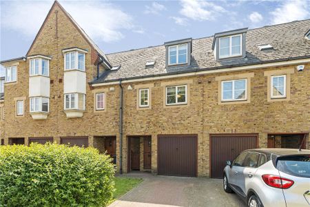 Gatcombe Mews, Hanger Lane - Photo 5