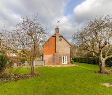 4 bedroom detached house to rent - Photo 5